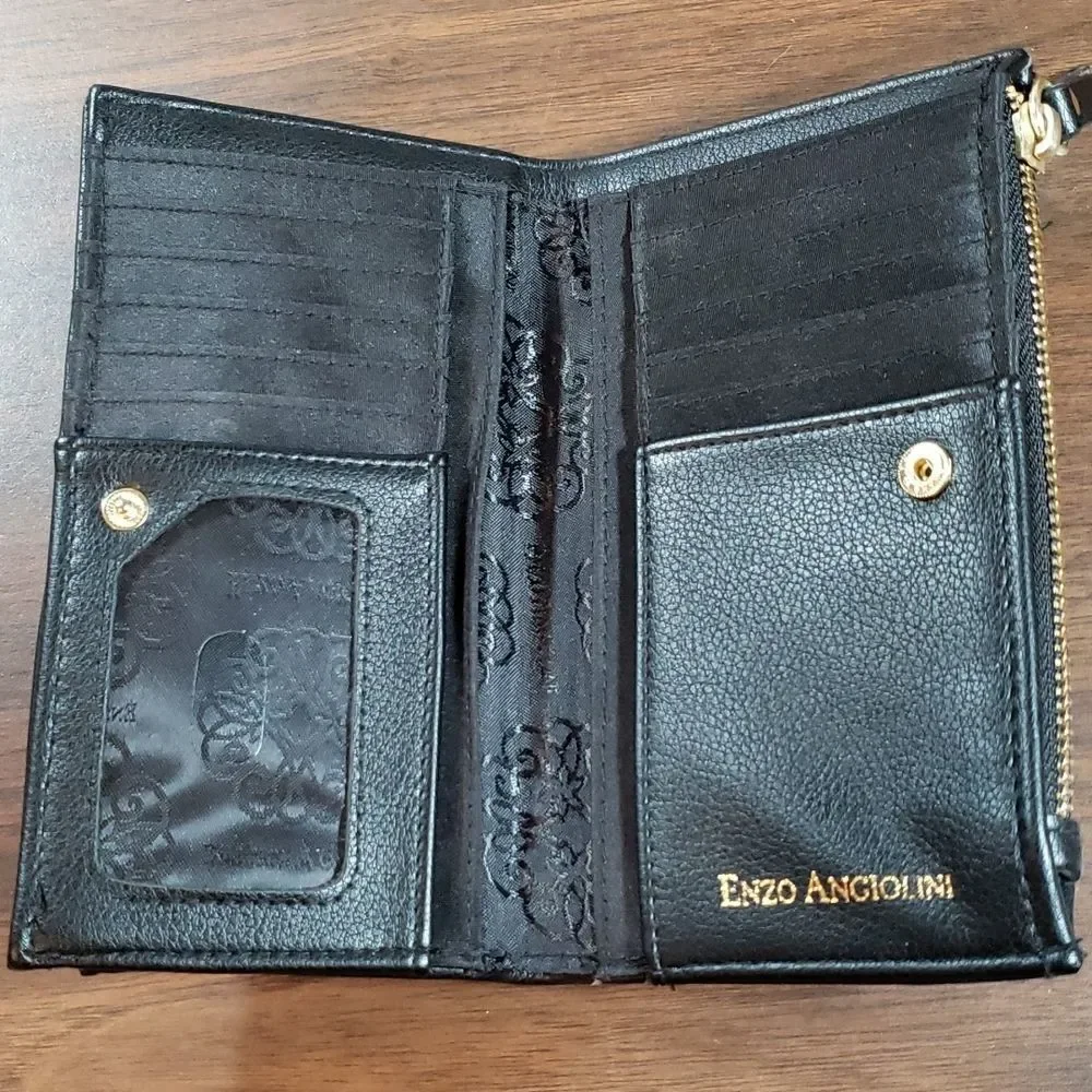 Enzo Angiolini great pre